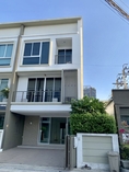 ให้เช่า TownHome 29 ตรว.  ซ.ลาดพร้าว21 ใกล้MRTสถานีลาดพร้าว 200 ม. 