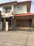 ให้เช่าบ้านเดี่ยว 2 ชั้น 54 ตรว. 3 ห้องนอน หมู่บ้านกรองทอง กรุงเทพกรีฑาซอย7  