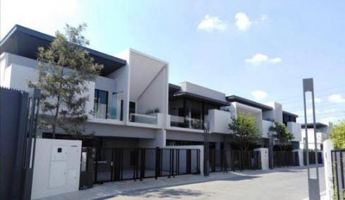 ให้เช่าทาวน์โฮม 2 ชั้น VIVE TOWNHOME บางนา กม.7 หลังมุม ด้านหน้าสวน ใกล้เมกะบางนา รูปที่ 1