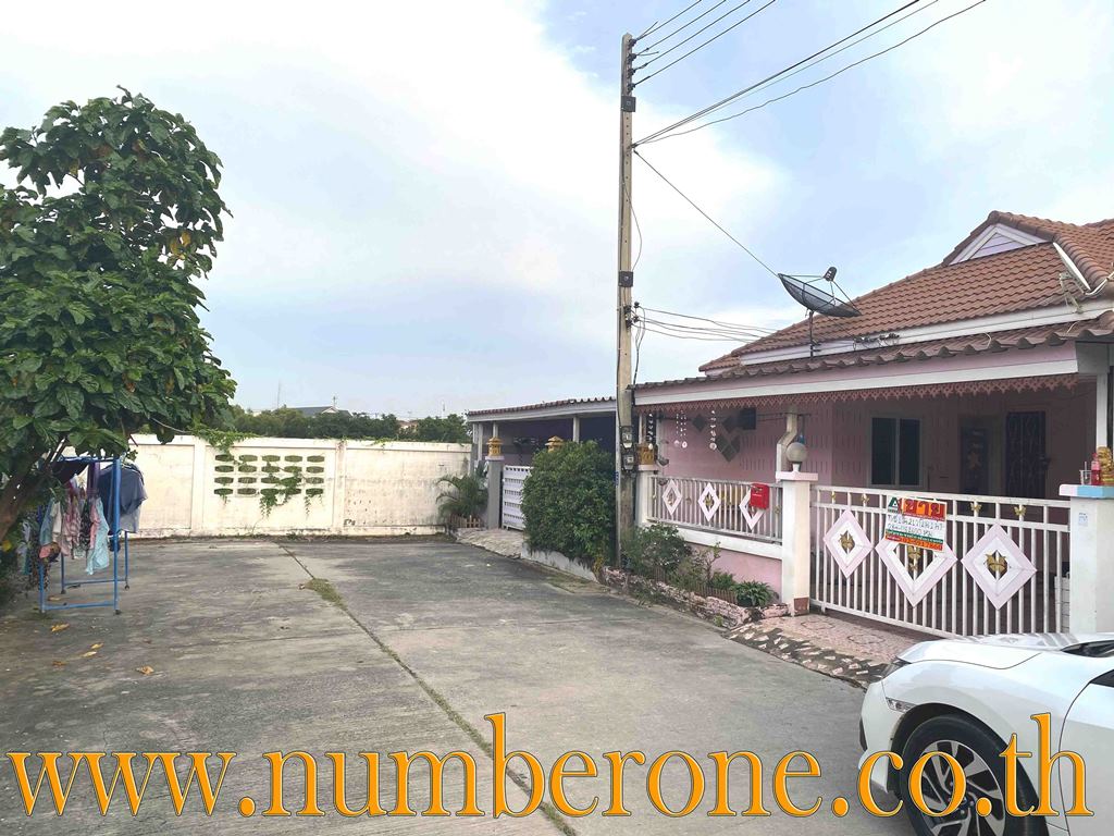 ขายด่วนทาวน์เฮ้าส์พร้อมอยู่ หมู่บ้านโรจนะเรสซิเดนซ์ ติดถนนอุทัย-โรจนะ ตรงข้ามสภอ.อุทัย ขายถูก พร้อมจัดสินเชื่อให้ฟรี  รูปที่ 3