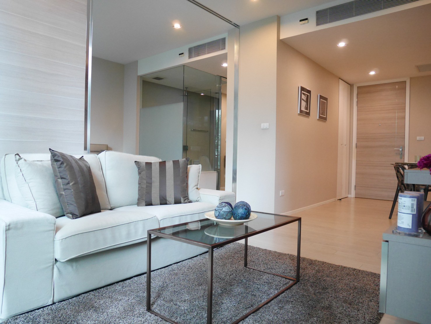 The Room Sukhumvit 21, For rent and sale  50 sqm, 1 Bedroom 1 Bathroom รูปที่ 1