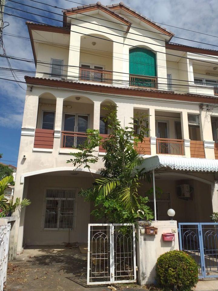 ให้เช่าขายทาวน์โฮมThe Balcony Home อุดมสุข เนื้อที่  3นอน 3น้ำ 18,000ต่อเดือน ขาย3,200,000บาท รูปที่ 1