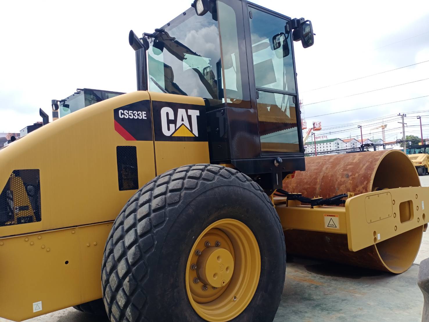 รถบดล้อเรียบ CAT CS533E S/N.TJL-05620 สนใจติดต่อ คุณชลิฎา 081-792-0337 รูปที่ 5