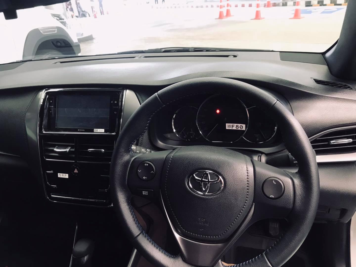 👉รถตู้ Commuter เครื่อง 2.8 New 2020 เกียรธรรมดา👈 🚩เกียร์ธรรมดาใช้เงินออกรถ👉19,999👈บาท รูปที่ 2