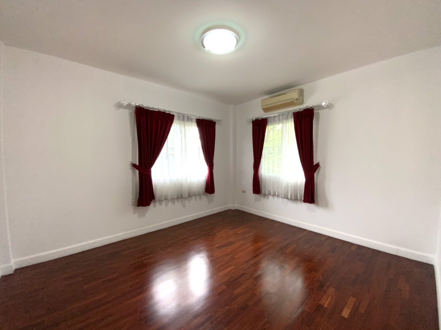 Detached House Bangkok Boulevard Rachapruek-Phraram V94 sqm, 3B4B, Nearby MRT Bang Rak Noi Tha It รูปที่ 1