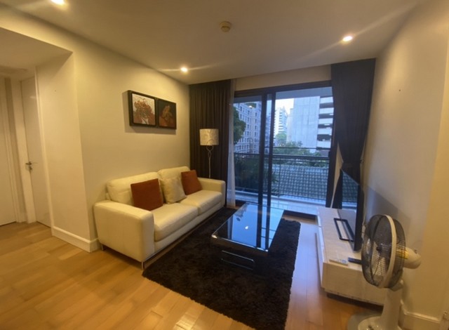 Collezio Sathorn fully furnished clean beautiful BTS Chong Nonsi รูปที่ 1