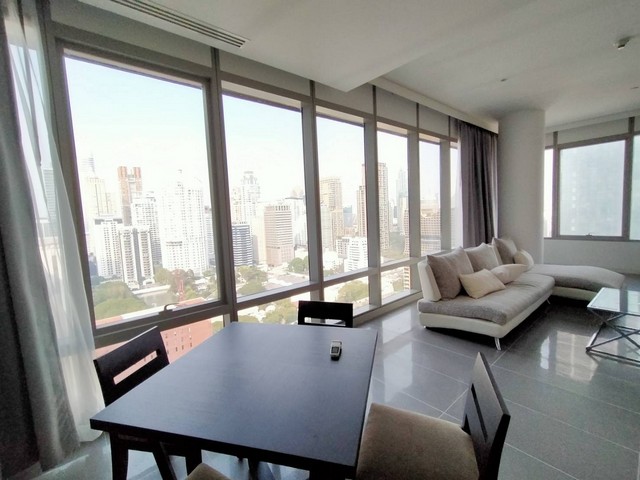 2 beds for rent at 185 Rajadamri Condo near BTS Rajadamri ready to move in  รูปที่ 1