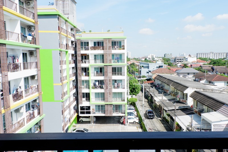 ขายพร้อมผู้เช่า  The Green Condominium 2 ใกล้ BTS ปุณณวิถี รูปที่ 1