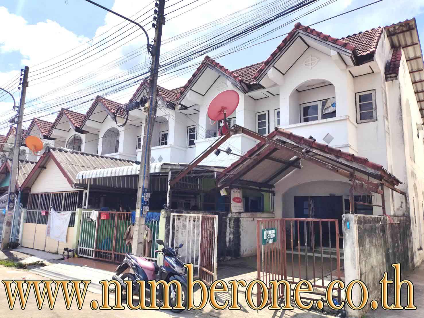 ขายทาวน์เฮ้าส์รีโนเวทย์แล้ว หมู่บ้านบ้านในสวน 1 ถนนทางหลวงแผ่นดินหมายเลข 401 ตำบลวัดประดู่ อำเภอเมืองสุราษฎร์ธานี รูปที่ 3