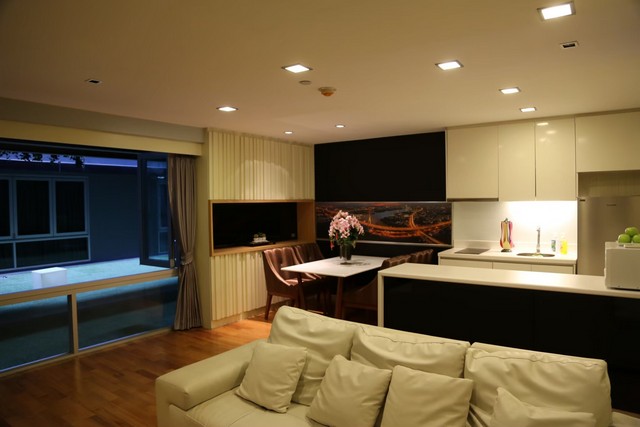 1 bed for rent at Quad Silom near BTS Chongnonsri Available now  รูปที่ 1