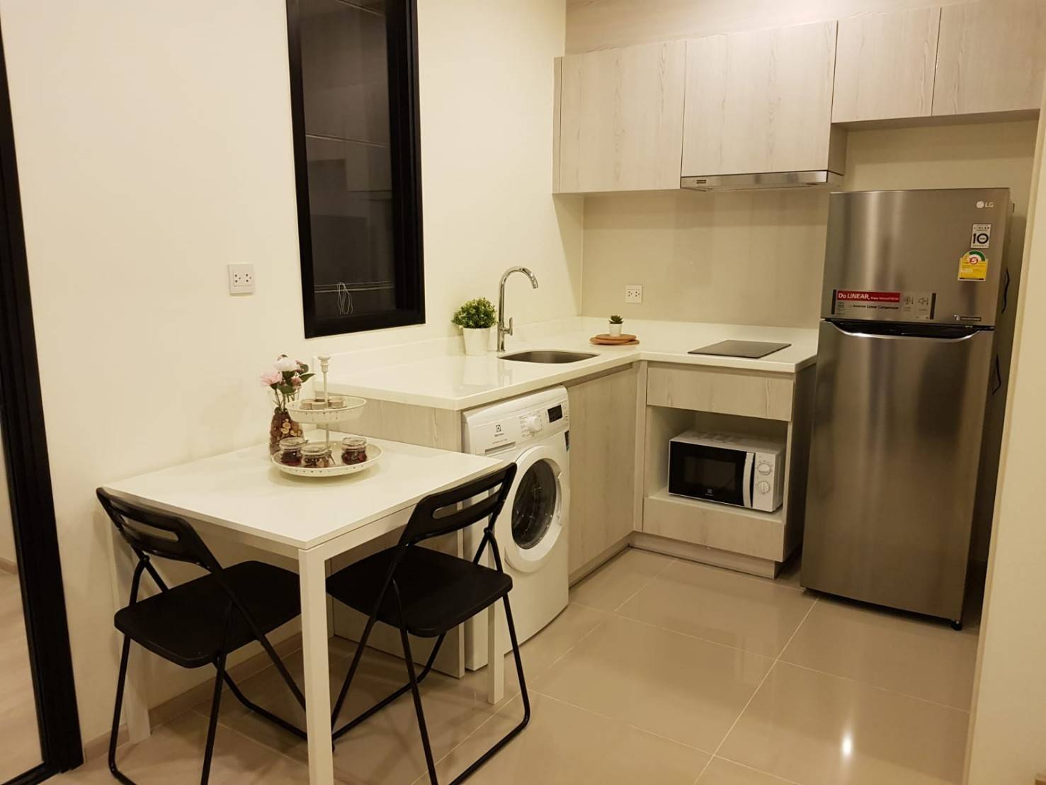 ให้เช่าCondo Life Asoke Petchaburi BTS Phetchaburi 1 BED 35 ตรม ราคา 16,000 บาท 0979495559 รูปที่ 1