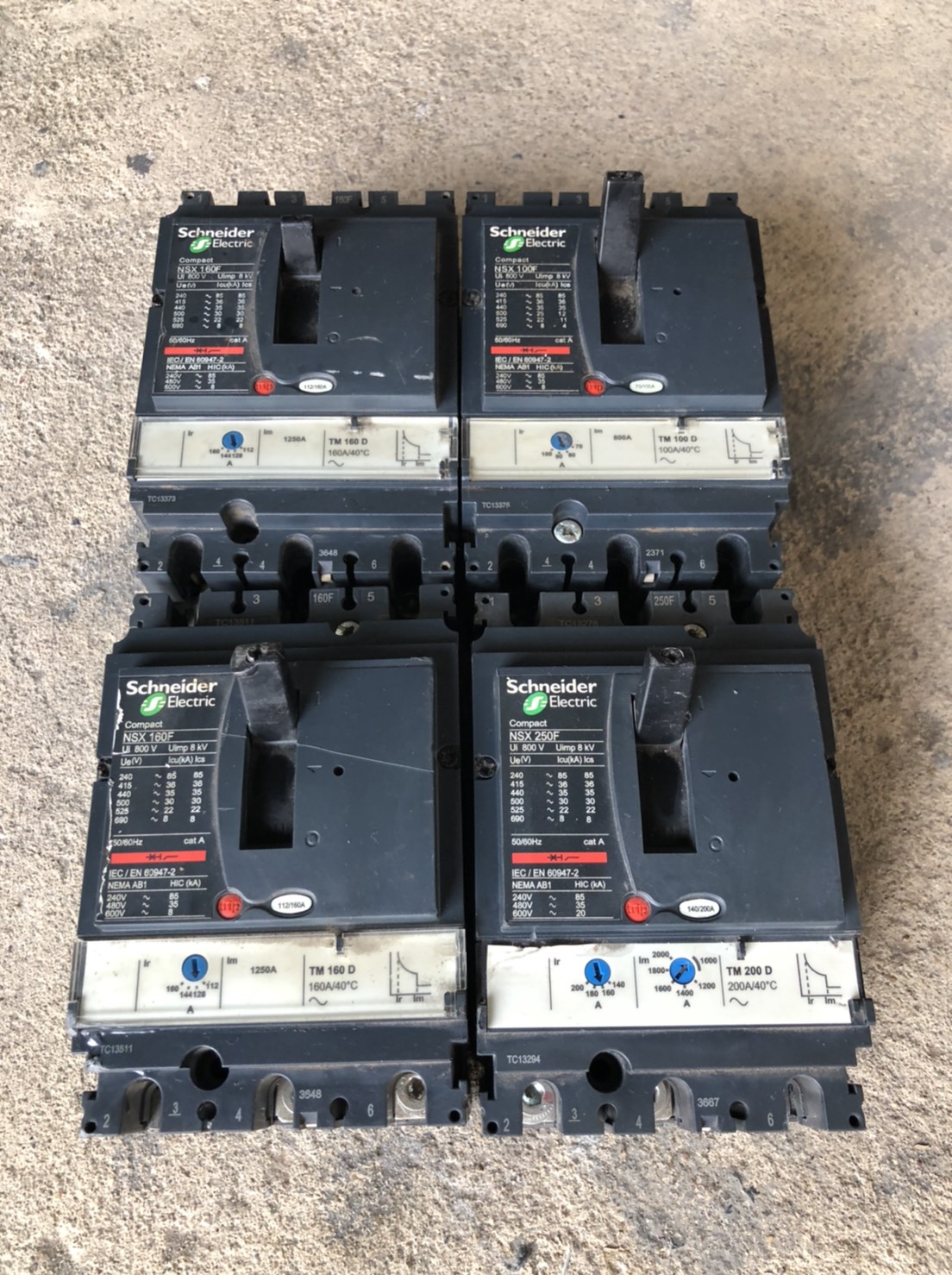 ขาย เมน เบรกเกอร์ Main Breaker ชไนเดอร์ Schneider รุ่น NSX 100-160-200 A แอมป์ มือสอง สภาพดี ราคาถูก รูปที่ 4