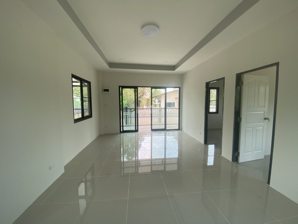 บ้านเดี่ยวสร้างใหม่ หน้าโรงเรียนสารสาสน์โคราช (หัวทะเล) อ.เมืองนครราชสีมา 1.39 ล้าน ของแถมเพียบ รูปที่ 3