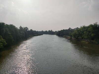 ขายที่ดินติดแม่น้ำ แควน้อย เมืองกาญจนบุรี 22 ไร่ บรรยากาศวิวดีมาก ใกล้แหล่งชุมชน  รูปที่ 1