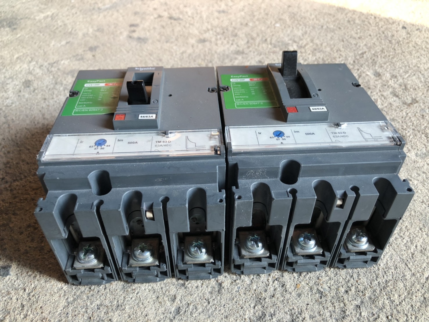 ขาย เมน เบรกเกอร์ Main Breaker Schneider CVS 100F 63A ชไนเดอร์ สามเฟส 3P 63 แอมป์ มือสอง รูปที่ 4