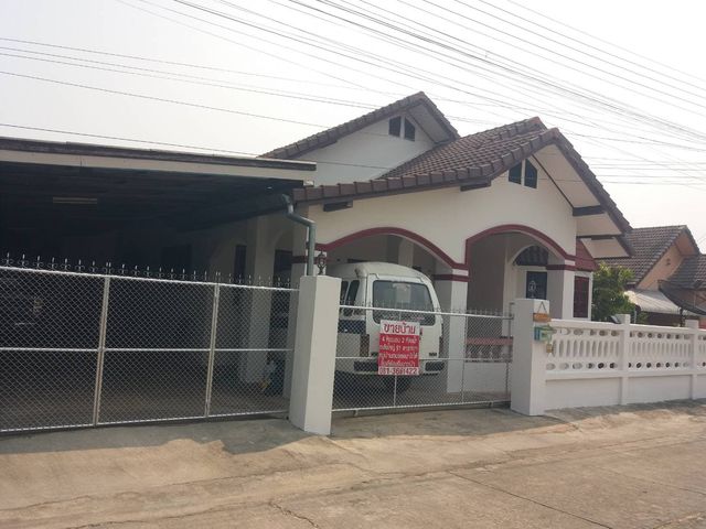 ขายบ้านเดี่ยวชั้นเดียวหลังใหญ่ ใกล้ตัวเมืองลำปาง ทำเลดี บรรยากาศดี เป็นส่วนตัว เดินทางสะดวก ราคาไม่แพง รูปที่ 3