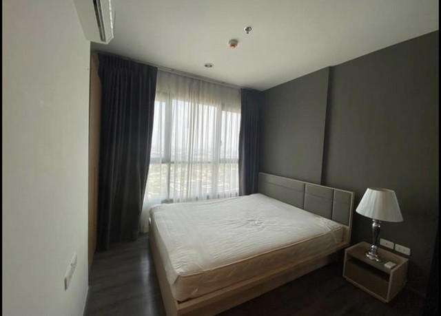 เช่า The Base Park East ชั้น 27 ขนาด 30 ตรม ราคา 11,000 บาท รูปที่ 1