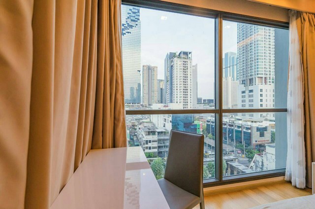 the address sathorn (ดิ แอดเดรท สาทร ) เฟอร์ครบ 65.9 ตารางเมตร รูปที่ 1