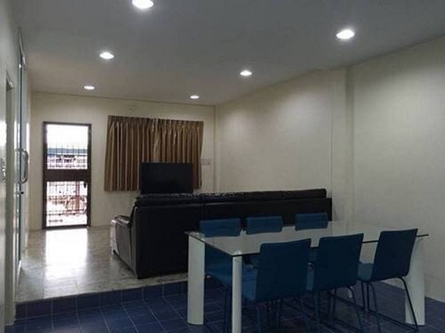 WP061 Townhome in Ladpao 3 storeys for Rental 4 Bedrooms 3 Bathrooms  รูปที่ 1