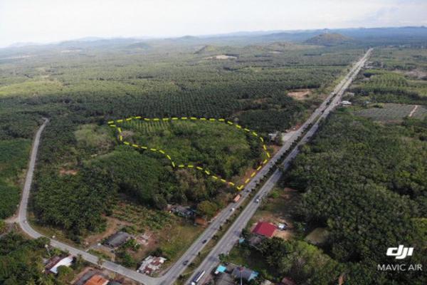 ขาย ที่ดิน ติดถนนเพชรเกษม บางสะพานน้อย ประจวบ 26 ไร่ 1 งาน 64.7 ตร.วา เหมาะทำปั๊มน้ำมัน รีสอร์ท สวนเกษตร รูปที่ 1