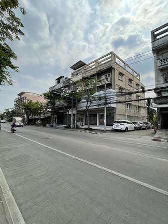 ขายอาคารพานิชย์ หลังหัวมุม 2 ห้องติดกัน ติดถนนพุทธบูชา รูปที่ 1