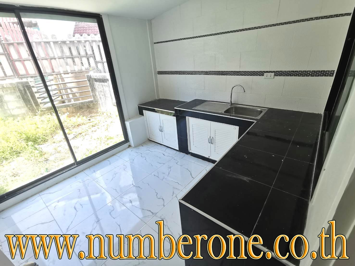 ขายทาวน์โฮม 3 ชั้น บ้านบนเนินเขา อีสเทิร์นวิลเลจ ศรีราชา บ้านสวยบบรยากาศดี พร้อมเข้าอยู่  รูปที่ 4