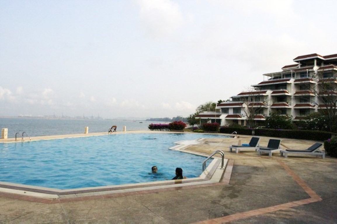 ขายคอนโดติดทะเล เบย์วิว รีสอร์ท บางละมุง ชลบุรี ถนนสุขุมวิท Bay View Resort Condo ใกล้พัทยา รูปที่ 1