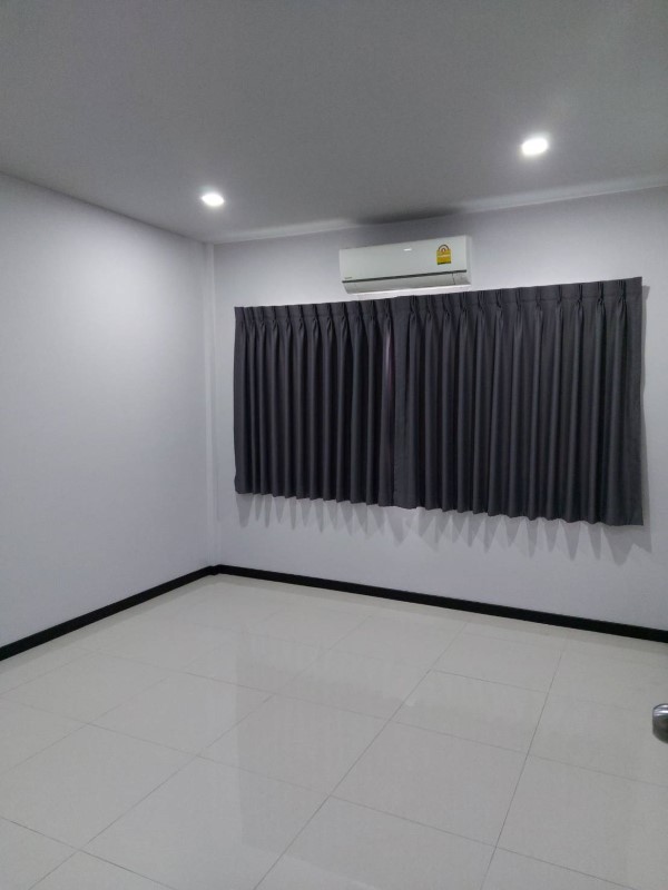 ขายทาวน์เฮาส์ 28 ตร.ว. ซ.พหล65/1 ติดถนนพหลโยธิน ทำเลดีมาก รีโนเวทใหม่ พร้อมอยู่ ห่างจากสถานีรถไฟฟ้า 120 เมตร รูปที่ 6