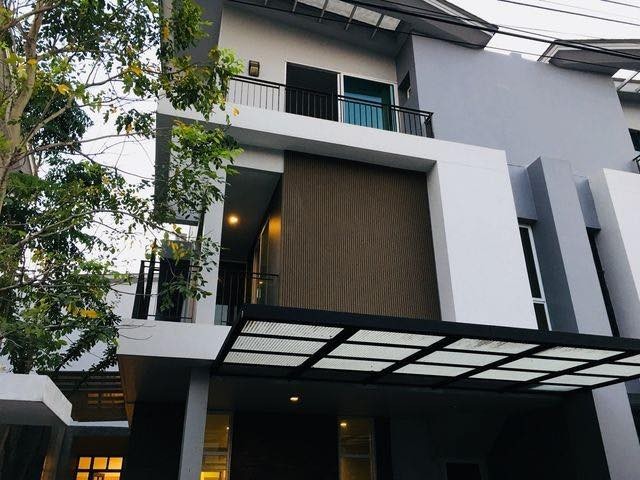 For rent บ้านเเฝด 3ชั้น แกรนด์ ไอ-ดีไซน์ วิภาวดีฯ GRAND I-DESIGN VIBHAVADI เฟอร์ครบ รูปที่ 1