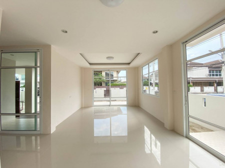 ขาย บ้านเดี่ยว แบบบ้านFlora สนามบินหาดใหญ่ 275 ตรม. 59.9 ตร.วา รูปที่ 4