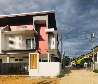 ขาย บ้านแฝด บ้านสวย ทันสมัย พร้อมเข้าอยู่ คลองแห-ลพบุรีราเมศวร์ 145 ตรม. 35 ตร.วา รูปที่ 3