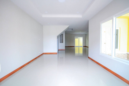 ขาย ทาวน์โฮม สไตล์บ้านเดี่ยว ลพบุรีราเมศววร์-สงขลา 220 ตรม. 75 ตร.วา รูปที่ 4