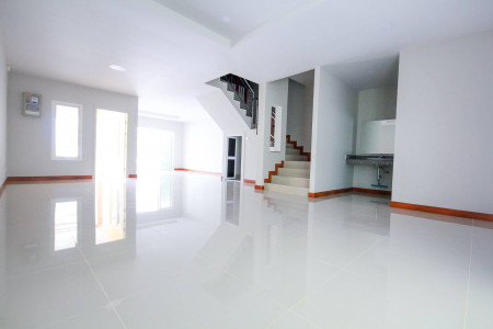 ขาย ทาวน์โฮม สไตล์บ้านเดี่ยว ลพบุรีราเมศววร์-สงขลา 220 ตรม. 75 ตร.วา รูปที่ 3