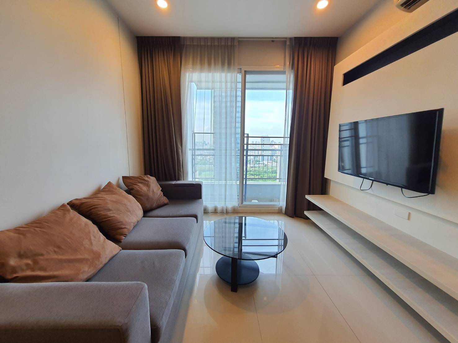 TWR1320 ให้เช่าถูกมาาาาาก Circle Condominium 1 ใกล้ MRT เพชรบุรี รูปที่ 1