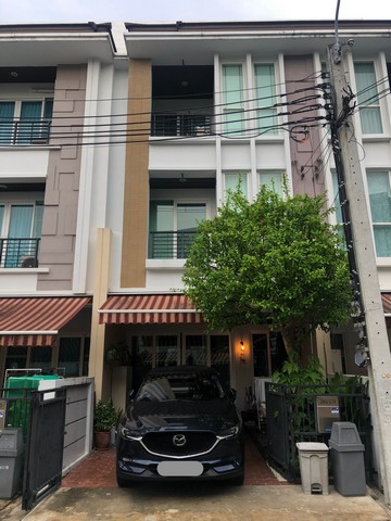 ขายด่วน ทาวน์โฮม Townhome ตกแต่งสไตล์ Modern Loft  ในหมู่บ้านกลางเมือง S-Sense พระราม9-ลาดพร้าว  รูปที่ 1