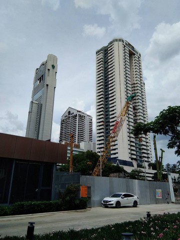 ขาย คอนโด High rise สาทรการ์เด้น พื้นที่ 218 ตรม. วิวที่ดีที่สุด รูปที่ 1