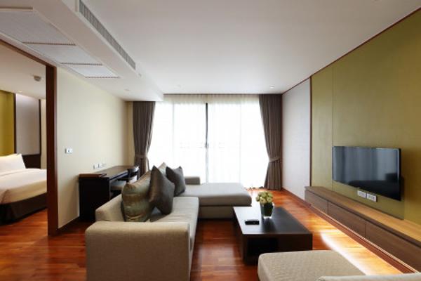 4 star hotel at Ratchada for rent, monthly rental for two bed room 96 sqm full service, rare price รูปที่ 5