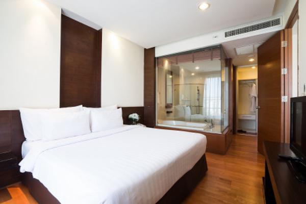 4 star hotel at Ratchada for rent, monthly rental for two bed room 79 sqm full service, rare price รูปที่ 3