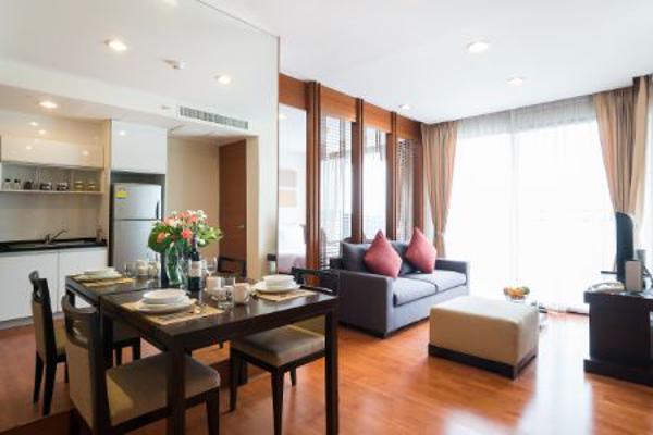4 star hotel at Ratchada for rent, monthly rental for one bed room 54 sqm full service, rare price รูปที่ 3