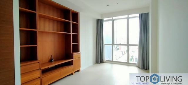 1 Bedroom City View in North Tower for sell at the River Condomium Charoennakorn Soi 13 รูปที่ 1