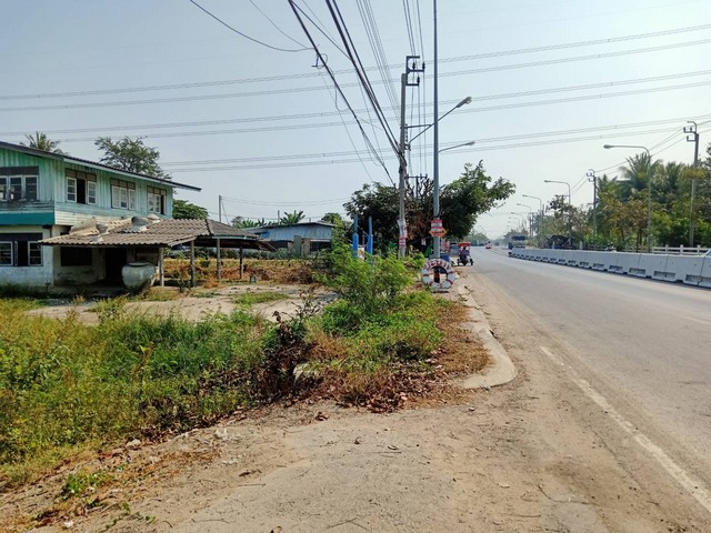 ขายที่ดิน บางบัวทอง นนทบุรี พร้อมบ้าน ทำเลติดถนนใหญ่ เนื้อที่ 2-2-55 ไร่  เดินทางสะดวก รูปที่ 1