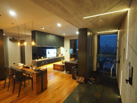 ขาย คอนโด StarView พระราม 3 78 ตรม. Fully Furnish สไตล์ Loft รูปที่ 1