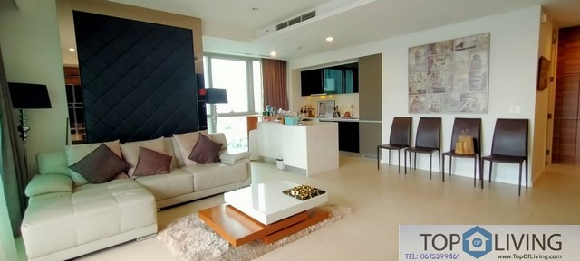 For rent at the River Charoenakorn Soi 13 Beautiful 2 bedrooms view on Swimming Pool รูปที่ 1