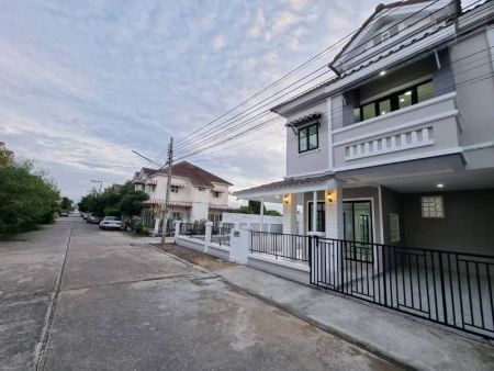 ขาย บ้านแฝด ปิยวรารมย์3 212 ตรม. 53 ตร.วา ทำเลดี สงบ ร่มรื่น ใกล้แหล่งความเจริญ รูปที่ 2