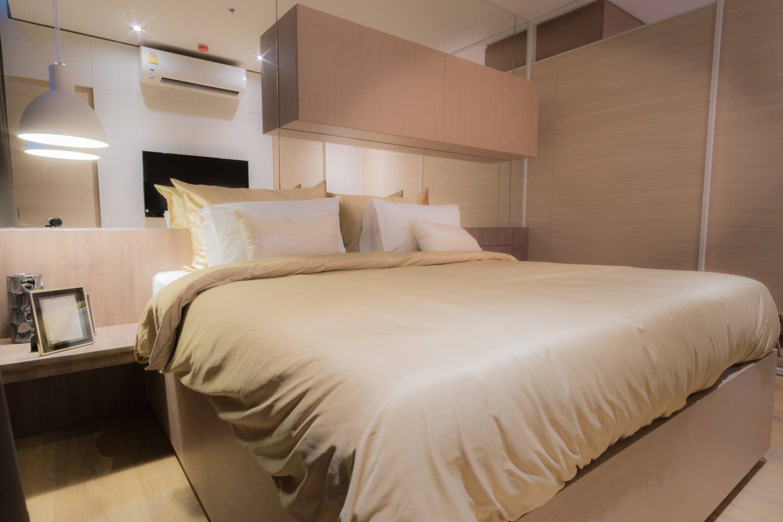 ให้เช่าCondo Park 24  bts พร้อมพง studio ขนาด28ตรม  ชั้น38 ราคา15,000 บาท 1bed   0979495559 รูปที่ 1