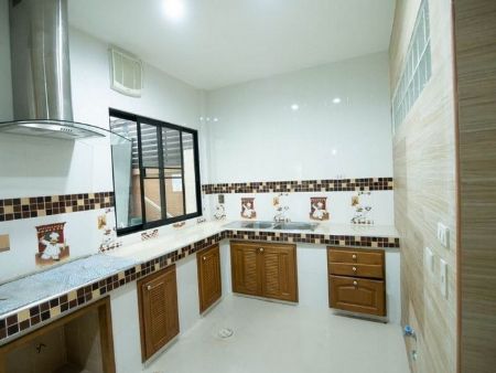 ขาย ทาวน์โฮม รหัส38948ซิกเนเจอร์ กัลปพฤกษ์ 200 ตรม. 32 ตร.วา รูปที่ 4