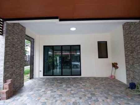 ขาย ทาวน์โฮม รหัส38948ซิกเนเจอร์ กัลปพฤกษ์ 200 ตรม. 32 ตร.วา รูปที่ 2