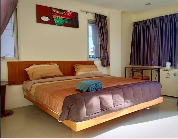 CHR001 For Rent : Patong Guest house have 4 floors with city view. Land plot 120 SQM รูปที่ 1