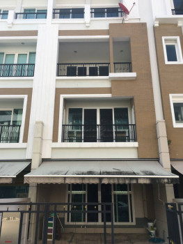 บ้านกลางกรุง พระราม 3 ทาวน์โฮม 4 ชั้น หน้ากว้าง 5.5 ม. ขนาด 26 ตร.ว. ถนน ยานนาวา ใจกลางเมือง รูปที่ 2