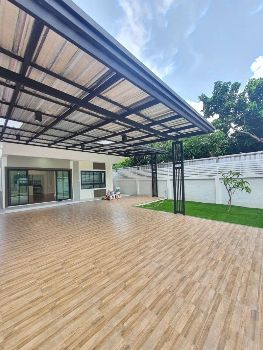 ขาย บ้านเดี่ยว ต่อเติมครัวหลังบ้าน พร้อมพื้นที่สวนหน้าบ้านประดับสุข 200 ตรม. 50 ตร.วา บรรยากาศร่มรื่น รูปที่ 2